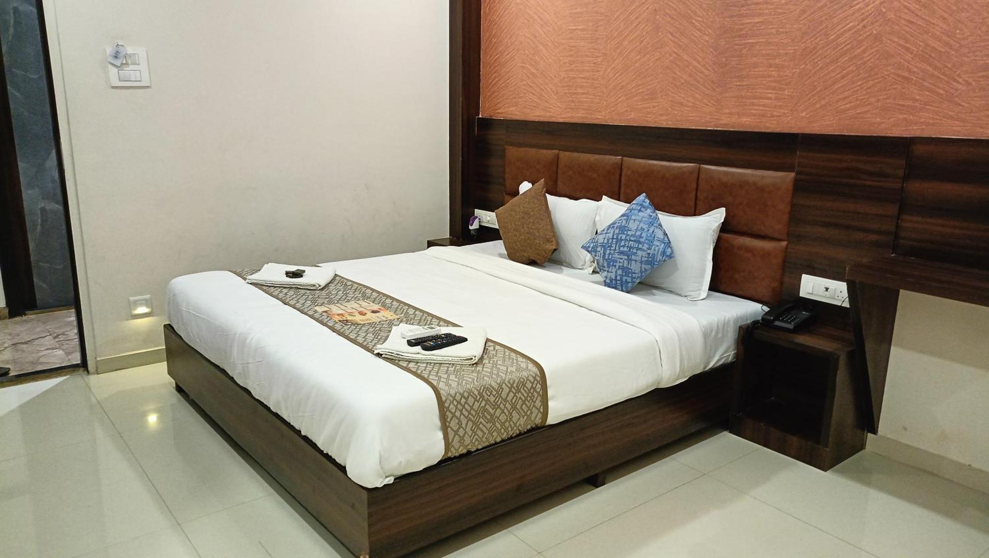 Hotel Bkc Anex Near Bandra Kurla Complex Bombay Extérieur photo